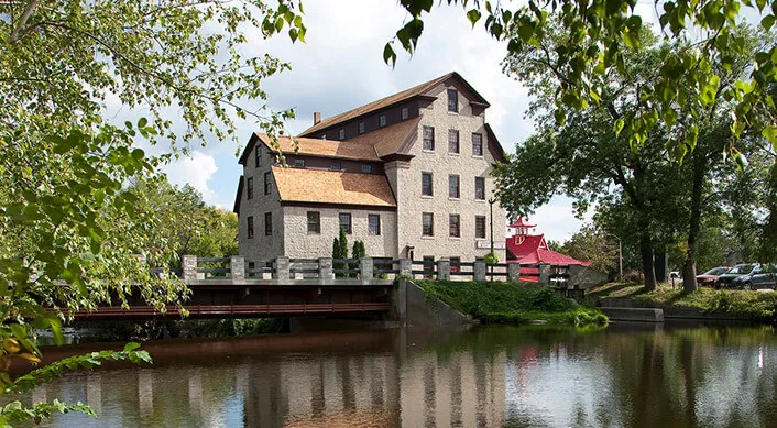 Building in Cedarburg