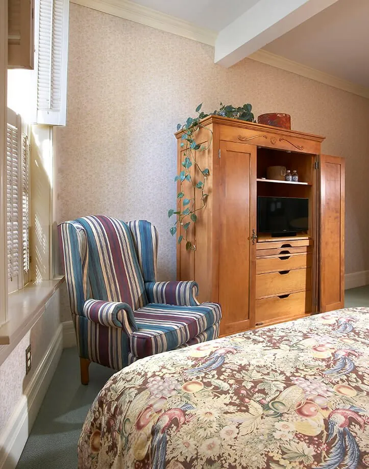 Room 201 - F. Jaucke