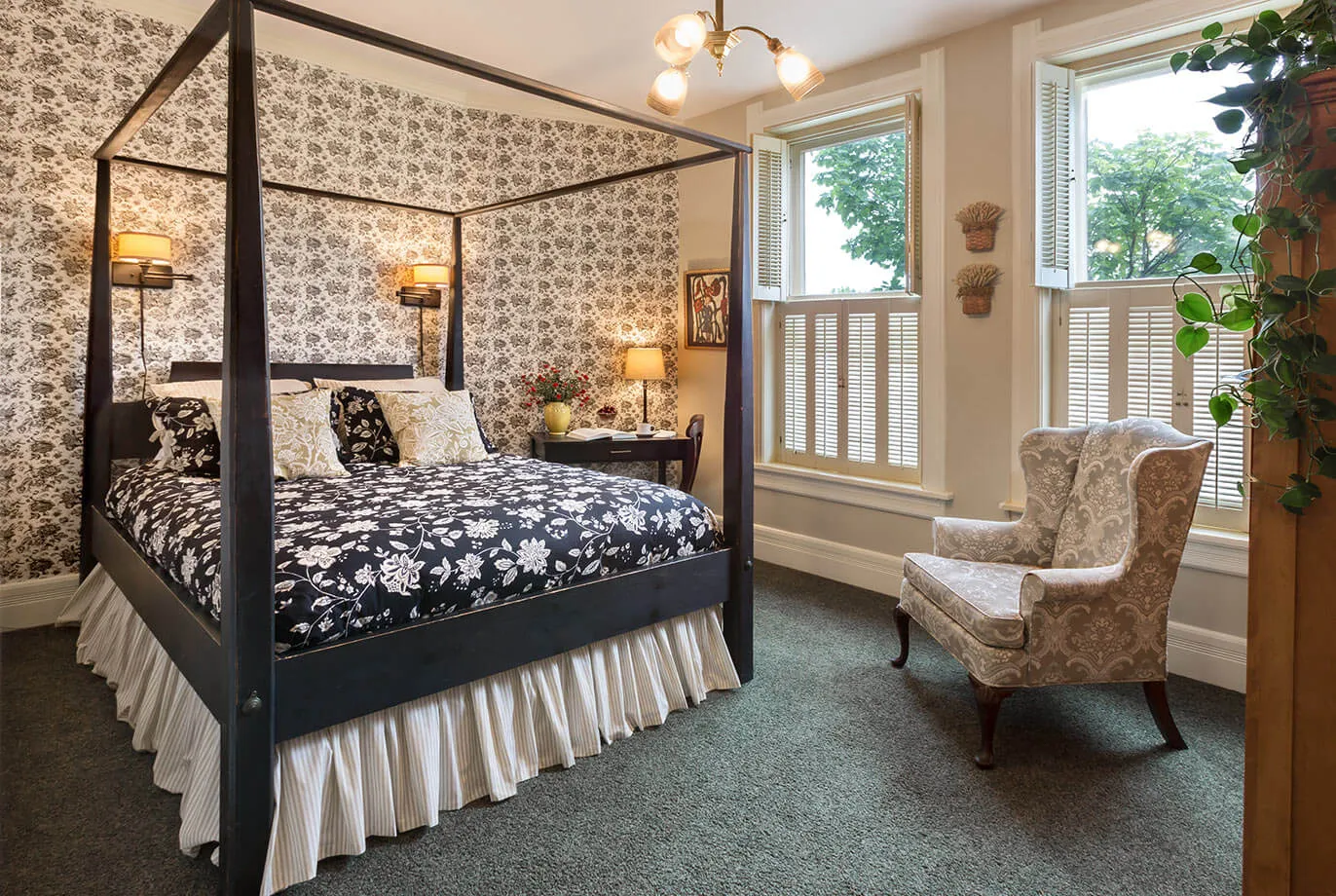 Room 204 - Frederich Roebken