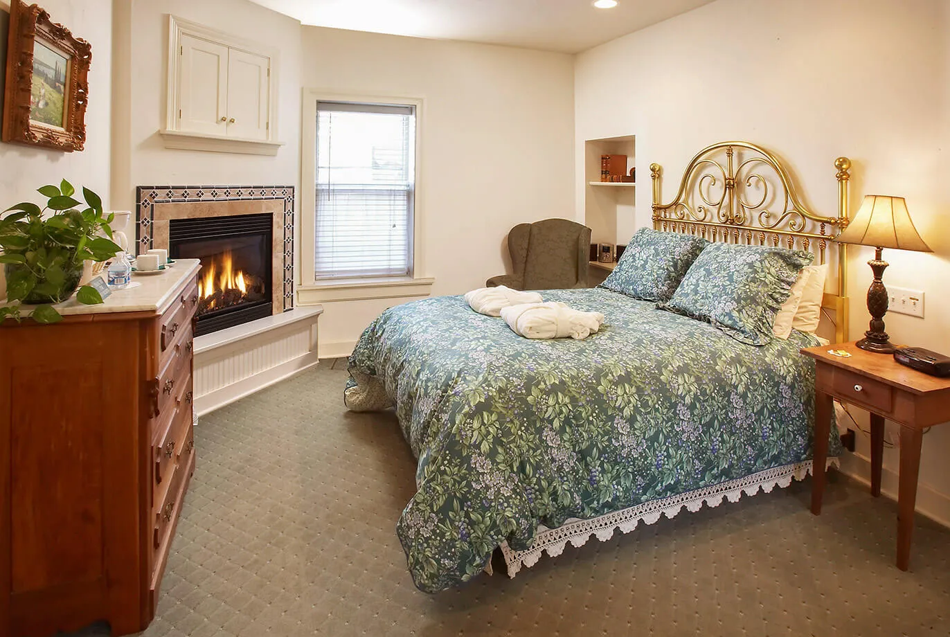 Schroeder Guest House Room 1 - Gertrude Schroeder