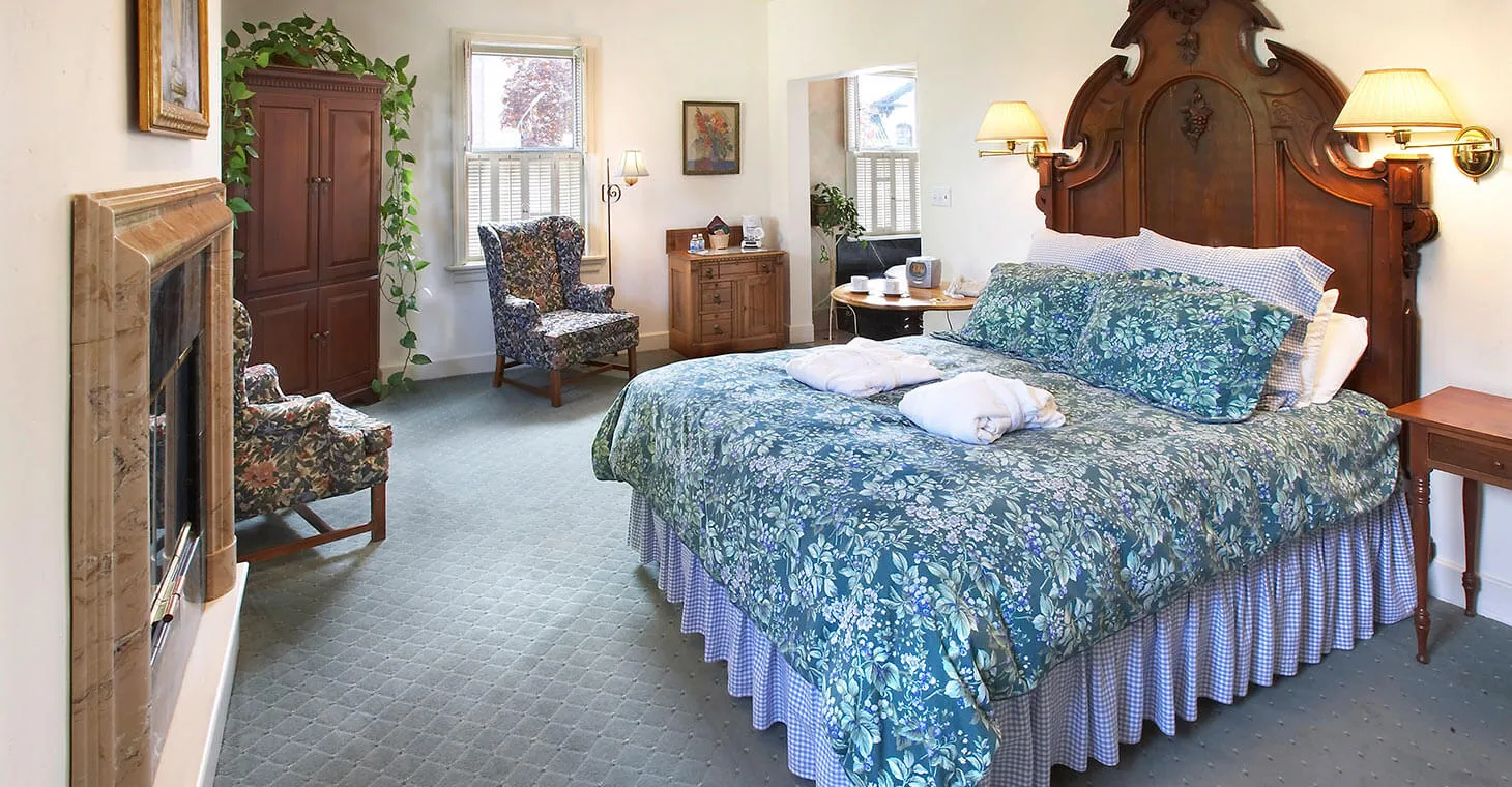 Schroeder Guest House Room 5 - Norma Schliefer