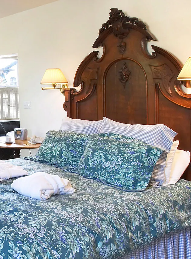 Norma Schliefer bed in the Schroeder House