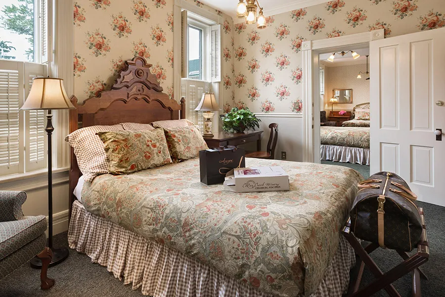 Room at Washington House