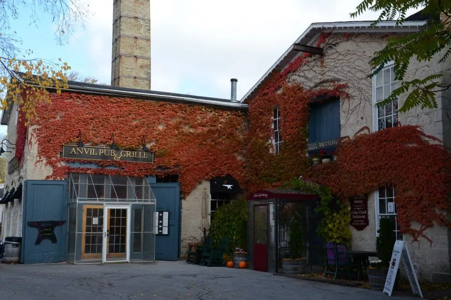 Anvil Pub & Grille Restaurant in Cedarburg