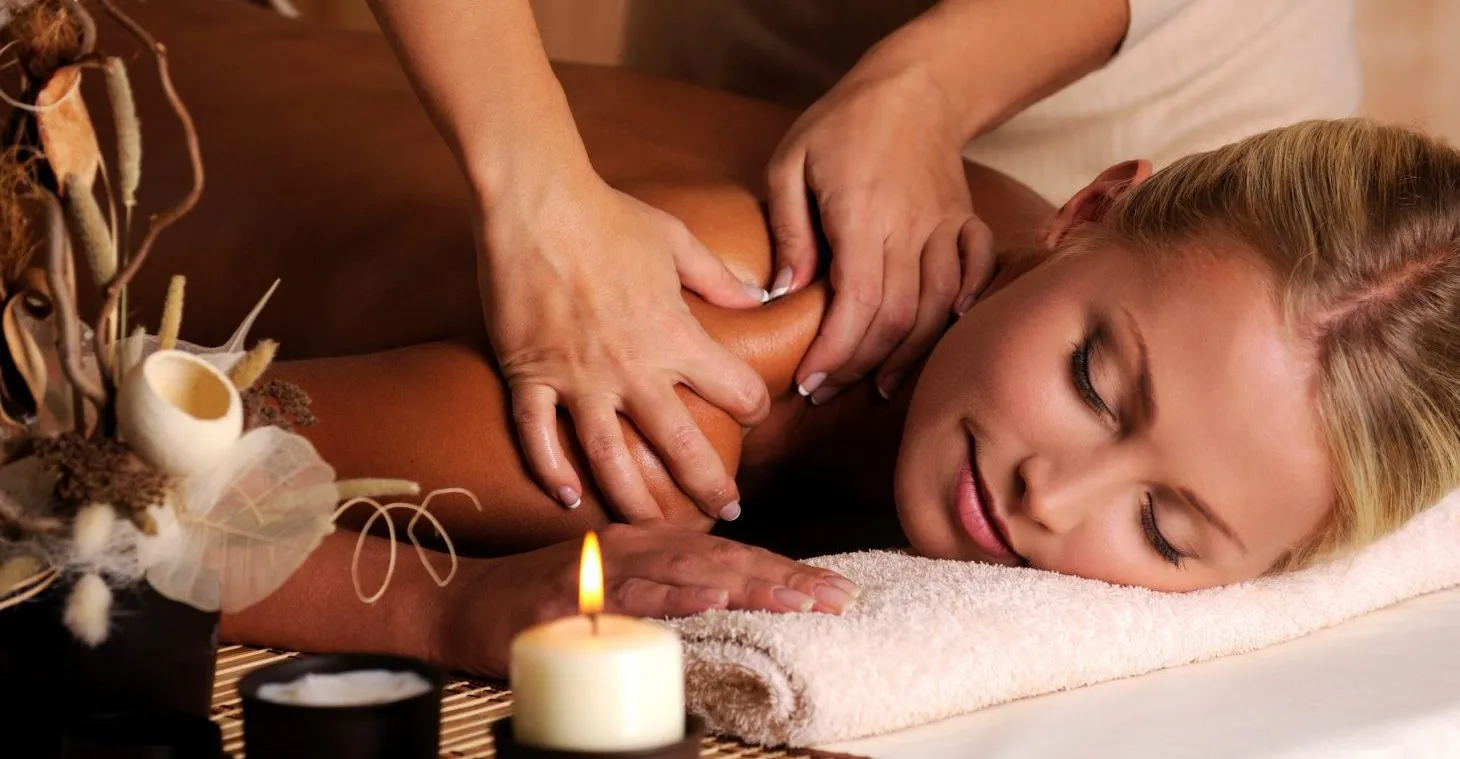 a woman getting a massage at Bella Lei in Cedarburg